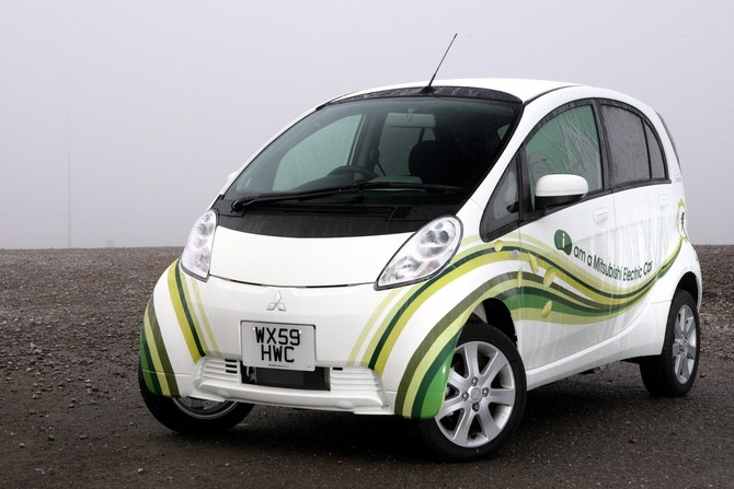 Governments investing in alternative fuel technologies Governments investing in alternative fuel technologies