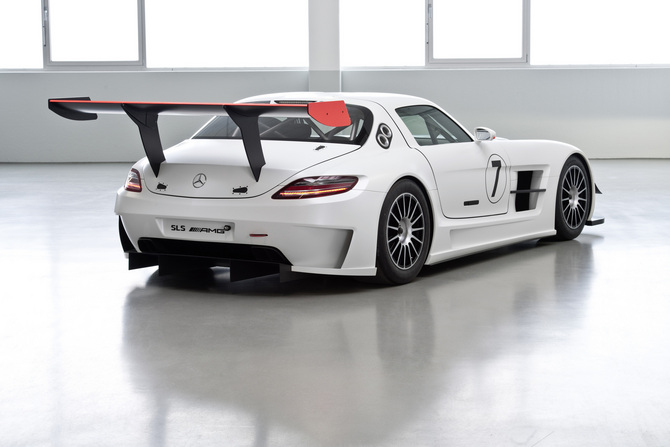 Official pictures of the SLS AMG GT3 Official pictures of the SLS AMG GT3