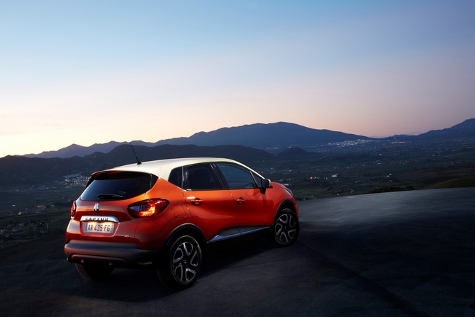 Formes douces, fluides et équilibrées, Renault Captur dégage une personnalité forte mais pas ostentatoire. Formes douces, fluides et équilibrées, Renault Captur dégage une personnalité forte mais pas ostentatoire.