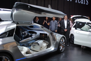 Hydrogen-powered Mercedes-Benz F125 Shows Future of Sustainable Luxury