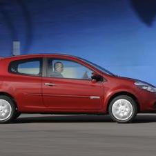 Renault Clio SE Storia 1.2 16v 75cv Dynamique (09)