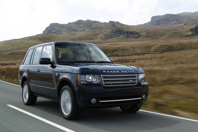Land Rover presents the 2011 Range Rover Land Rover presents the 2011 Range Rover