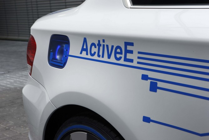 Governments investing in alternative fuel technologies Governments investing in alternative fuel technologies