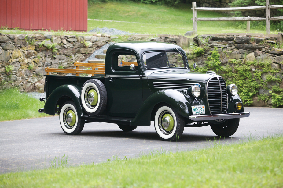 Ford Barrel Grille Half-Ton Pickup Truck