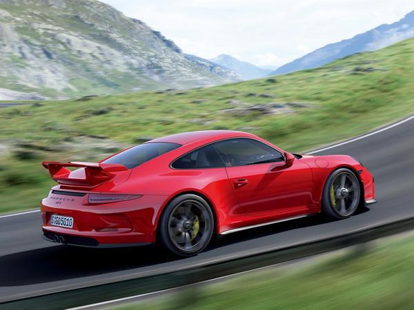 Primeiras imagens do Porsche 911 GT3