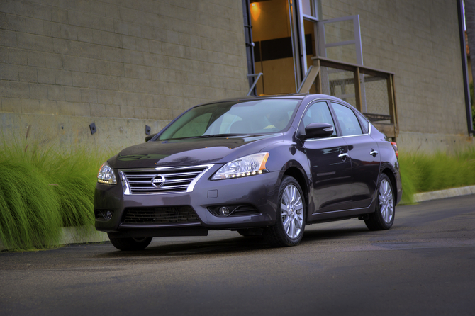 Nissan Reveals New Sentra with 40MPG Highway and New 1.8l Engine