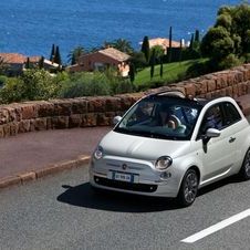 Fiat 500C for the US market being presented at the 2011 NY Motor Show