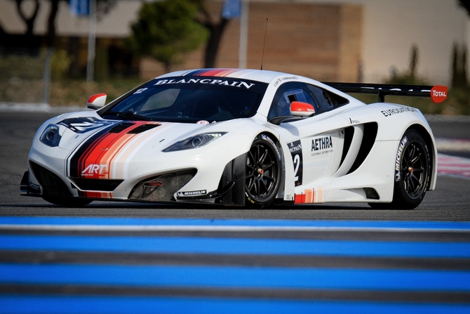 25 McLaren MP4-12C GT3 Cars Ready to Race Throughout Europe 25 McLaren MP4-12C GT3 Cars Ready to Race Throughout Europe