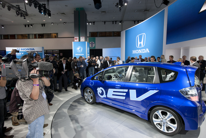 Honda Fit goes electric in Los Angeles Honda Fit goes electric in Los Angeles