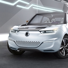 Ssangyong e-XIV Concept Is an Range Extended SUV with a Roof-Mounted Solar Panel