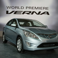 Hyundai Verna 1.4L DOHC AT