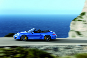 Porsche adds all-wheel drive to the Carrera GTS