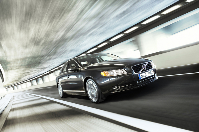 New DRIVe engine for Volvo V70 and S80 New DRIVe engine for Volvo V70 and S80