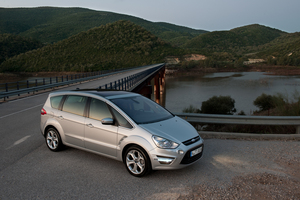 Ford S-MAX 2.0TDCi PowerShift 163cv Titanium 7L