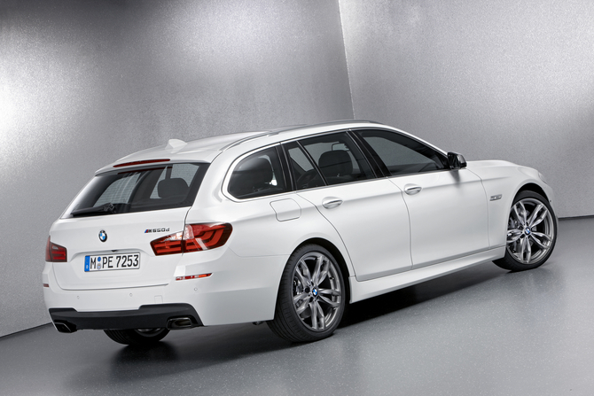 BMW M550d xDrive Touring