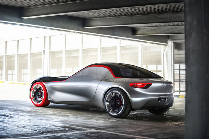 The GT Concept is equipped with a 1.0 turbo three-cylinder petrol front-mid-engine with 145hp and 205Nm The GT Concept is equipped with a 1.0 turbo three-cylinder petrol front-mid-engine with 145hp and 205Nm