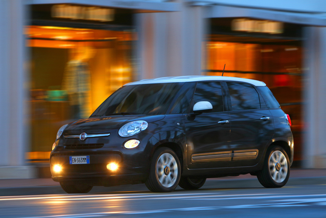 O sistema de travagem automático da Fiat está disponível no 500L e no Panda O sistema de travagem automático da Fiat está disponível no 500L e no Panda