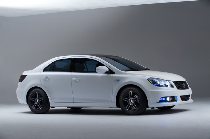 Suzuki debut Kizashi EcoCharge and Apex in New York Suzuki debut Kizashi EcoCharge and Apex in New York