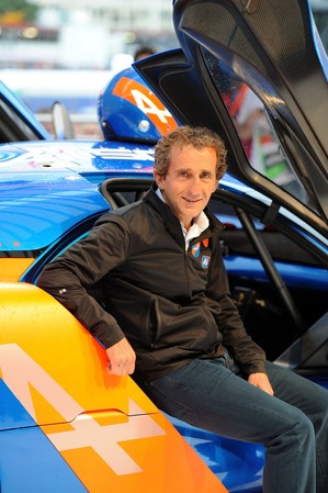 Renault et Alain Prost prolongent leur partenariat Renault et Alain Prost prolongent leur partenariat