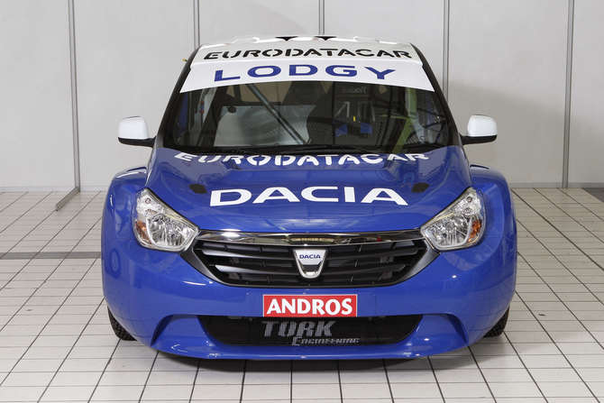 Dacia unveil MPV race car Dacia unveil MPV race car