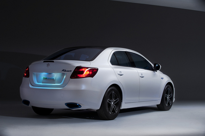 Suzuki debut Kizashi EcoCharge and Apex in New York Suzuki debut Kizashi EcoCharge and Apex in New York
