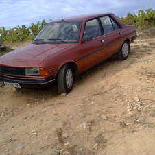 Peugeot 305 SR