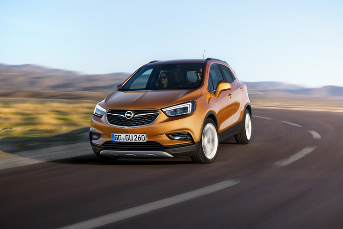 The interior has been completely redesigned and inspired by the new Astra The interior has been completely redesigned and inspired by the new Astra