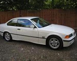 BMW 328i Coupé