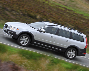 XC70 2.4 D5 SE Lux 4WD