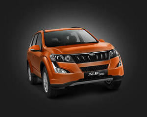 XUV500 W10 AT