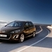 Peugeot 308 Access SW 1.4 VTi vs Peugeot 5008 1.6 e-HDi Allure