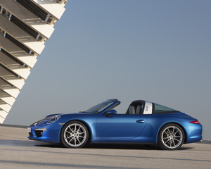 911 Targa 4