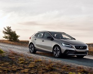 V40 Cross Country D2