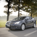 Renault Megane III Coupé 2.0 dCi FAP Dynamique S vs Toyota Avensis SW 2.0 D-4D 125 Luxury