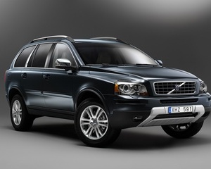 XC90 V8 R-Design 7L. Geartronic