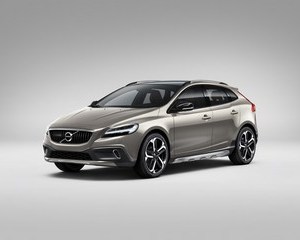 V40 Cross Country D3 Plus Geartronic