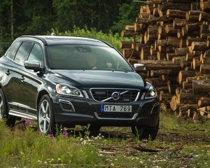 XC60 D4 FWD R-Design Momentum Geartronic